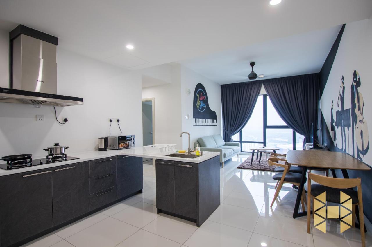 Holi Southkey Art Suite Johor Bahru Exterior foto