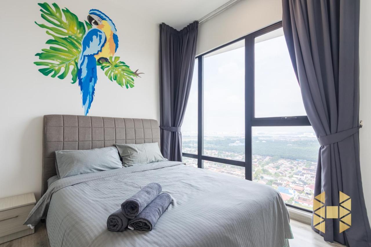 Holi Southkey Art Suite Johor Bahru Exterior foto