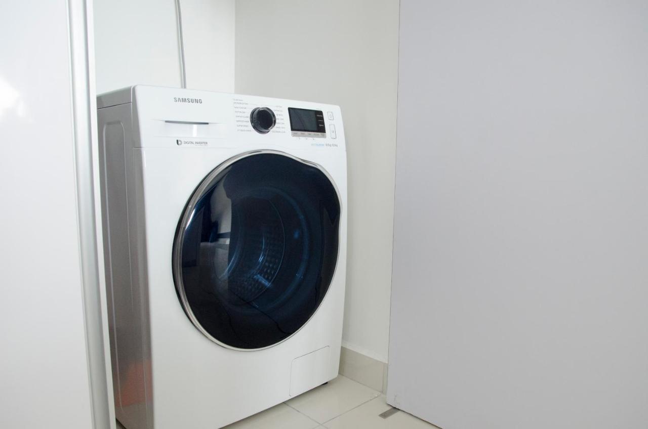 Holi Southkey Art Suite Johor Bahru Habitación foto