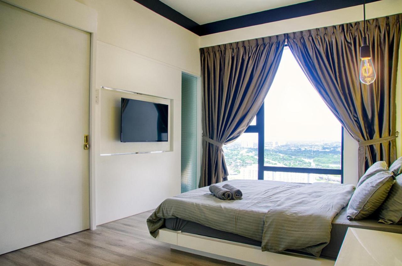 Holi Southkey Art Suite Johor Bahru Habitación foto